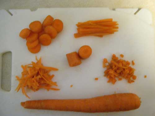How do you prepare Carrots for Cockatiels